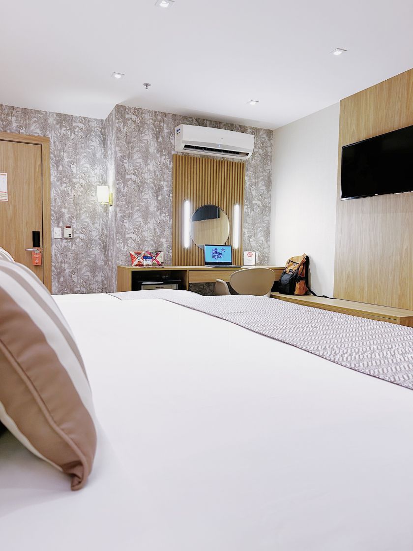 MAR-IPANEMA-HOTEL-QUARTO-Luxo-PNE-Mesa-de-Trabalho