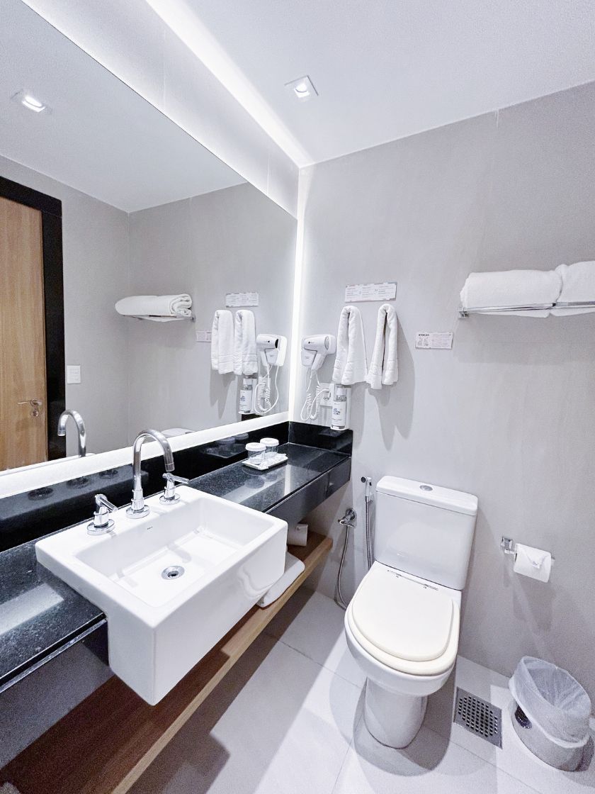 MAR-IPANEMA-HOTEL-QUARTO-Triplo-Cama-Casal-Solteiro-Banheiro
